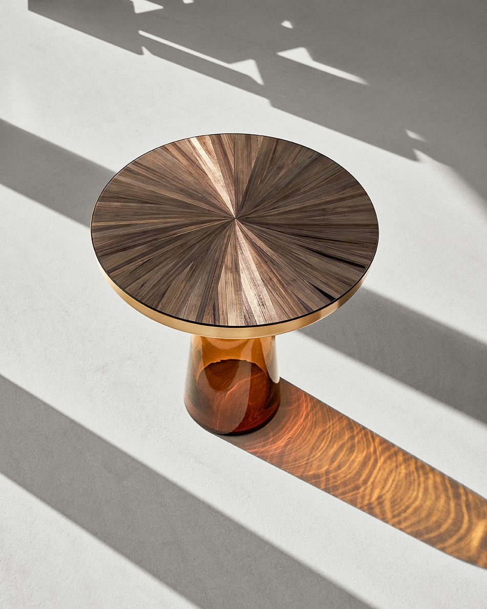 ClassiCon-bell-side-table-amber-orange-straw-marquetry-photo-hassos.jpg